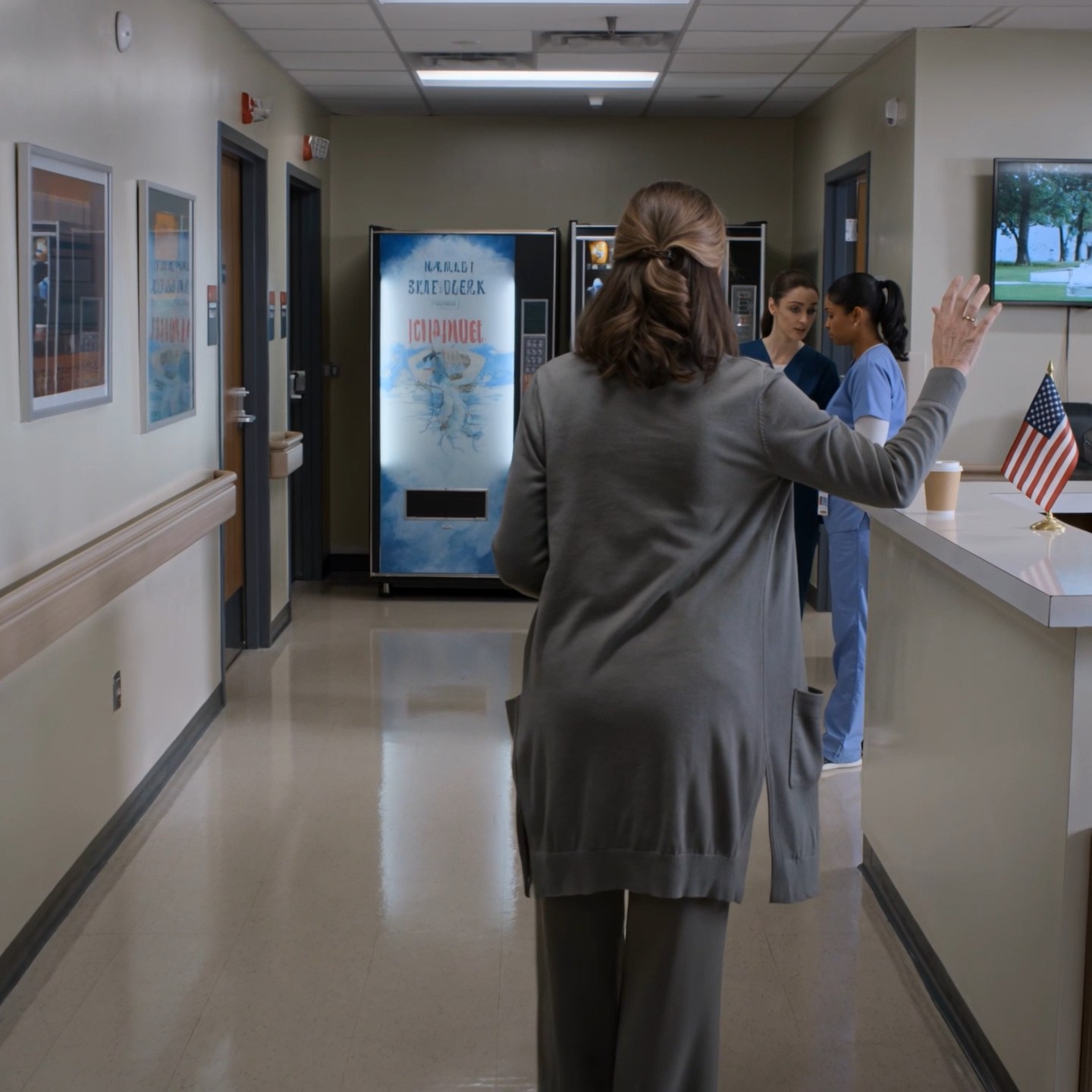 LS I pressed my husband’s hand for the last time at 6:14 p.m., and the monitor’s uneven beeping seemed to sink somewhere deeper than my ears, deeper than grief, into the part of the body that remembers pain long after the moment itself has ended. Henry’s fingers were still warm. Not warm enough to promise anything, not warm enough to keep him with me, but warm enough that even now I can still feel that last trace of him caught in my palm if I sit still long enough.